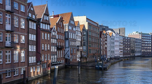 Old warehouses and historic residential buildings on Nikolaifleet