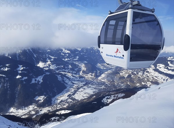 Panorama cable car