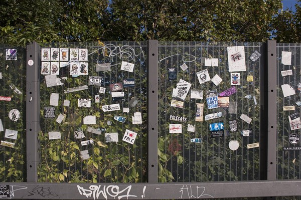 Glass fence