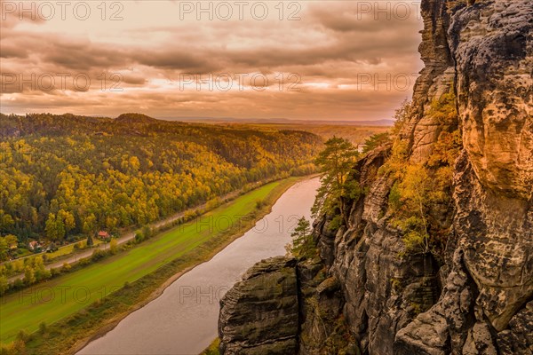 Bastei view of the Elbe valley towards Wehlen