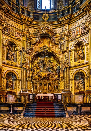Main altar of San Salvador
