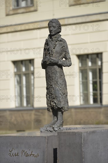 Lise Meitner Monument