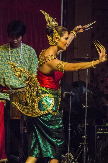 Thai dance performance