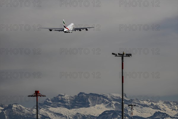 Flugzeug Emirates