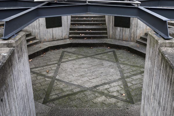 Memorial on the square of the Old Synagogue with the Star of David