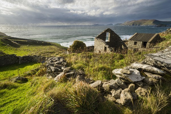 Ruined coastal dwelling and farm buildings