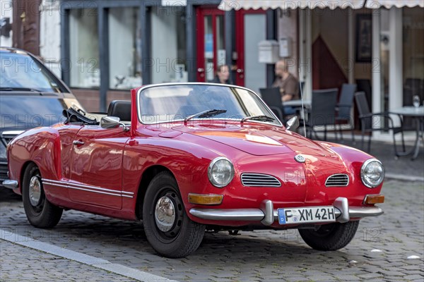 Vintage Volkswagen VW Karmann-Ghia Type 14