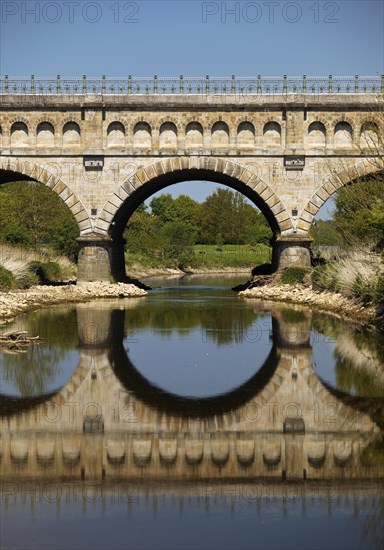 Three-arch bridge