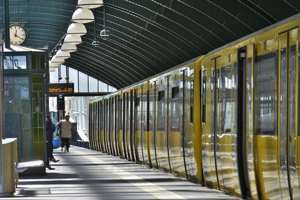 Eberswalder Strasse underground station