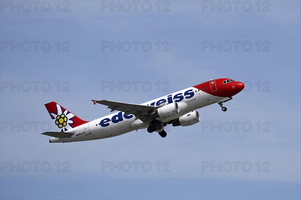 Flugzeug Edelweiss Air