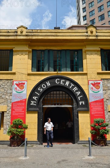 Hoa Lo Prison