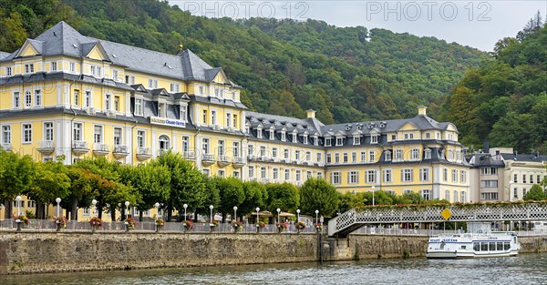 The spa hotel with the adjacent Grand Hotel