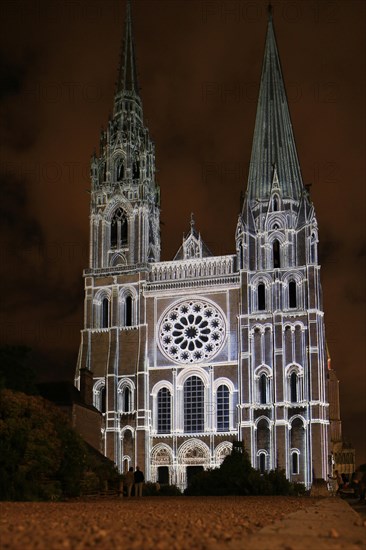 Lightshow CHARTRES EN LUMIERES