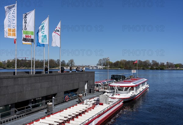 Alster steamer at the Jungfernstieg on the Inner Alster Lake