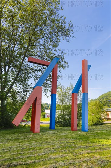 Sculpture Wegzeichen by the artist Otto Herbert Hajek