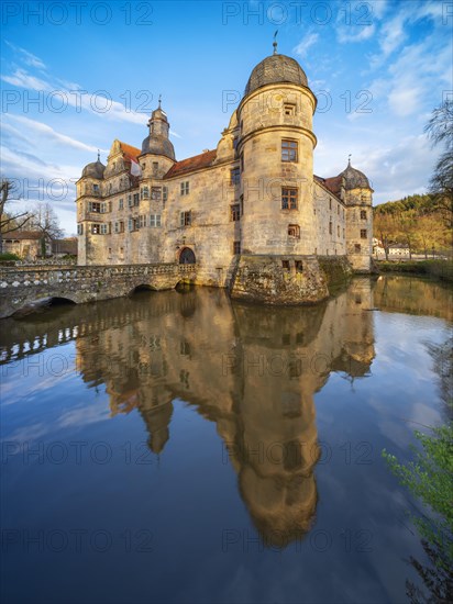 Mitwitz moated castle in the evening light
