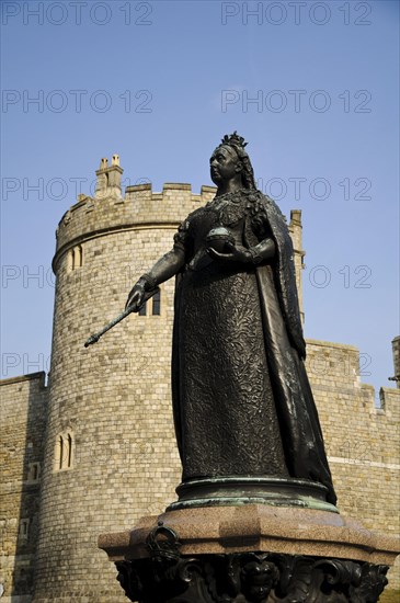 Statue of Queen Victoria