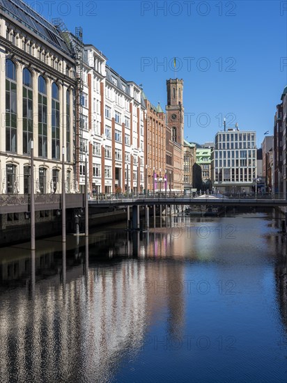 Residential and commercial buildings on Alsterfleet