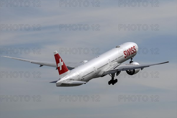 Flugzeug Swiss