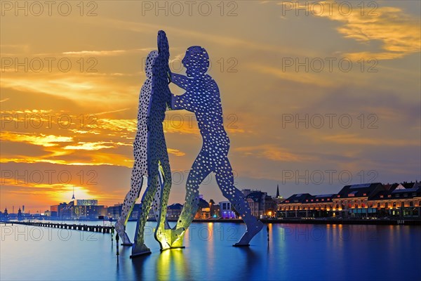 Molecule Men