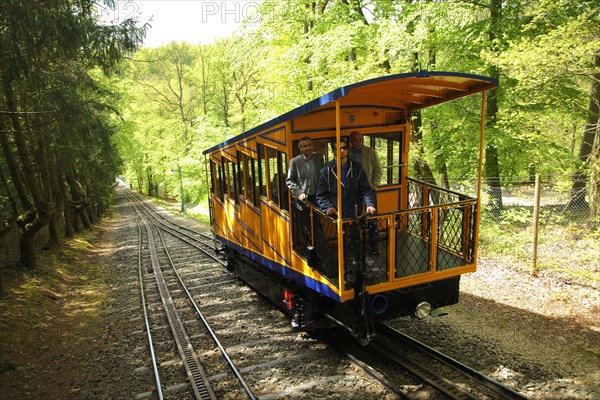 Nerobergbahn to the Neroberg in Wiesbaden