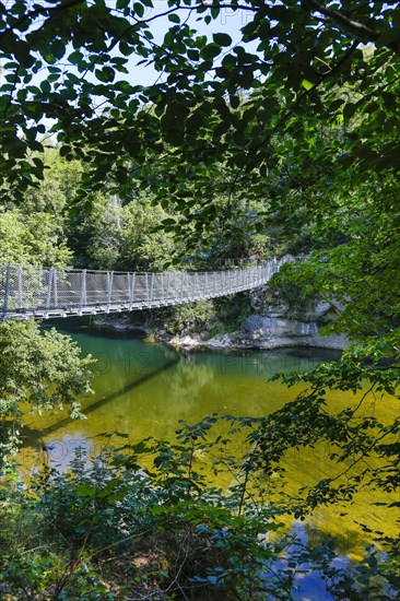 Haengebruecke im Fuerstlichen Park Inzigkofen