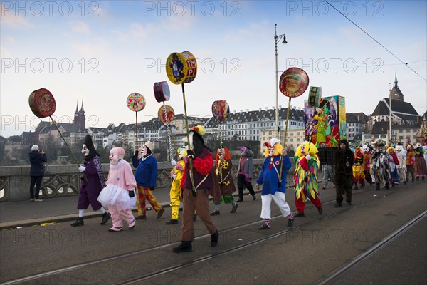 Dressed-up musicians at the Morgenstraich