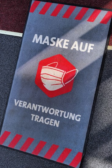 Maske auf