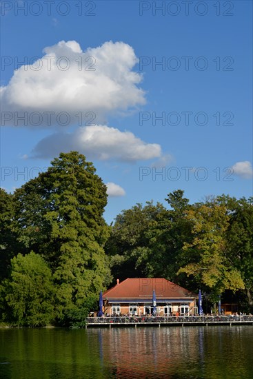 Boathouse Stella