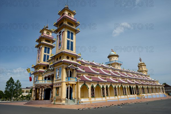 Cao Dai temple