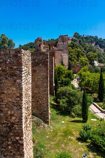 Alcazaba defence towers to Castillo del Gibralfaro castle