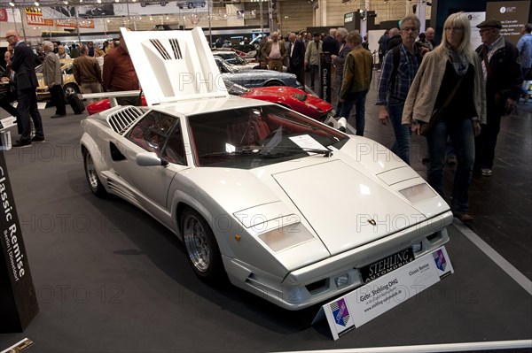 Lamborghini Countach LP