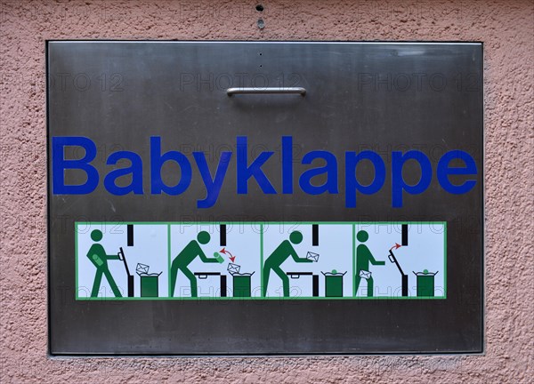 Baby hatch