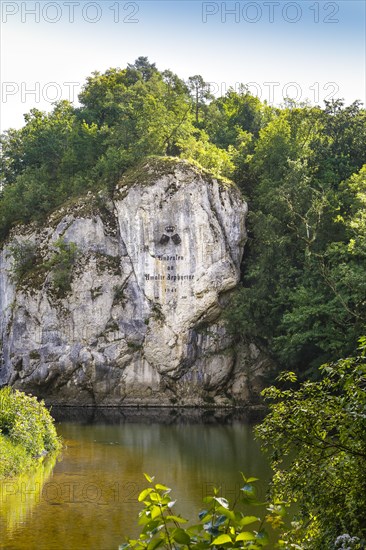 Amalienfelsen mit Inschrift