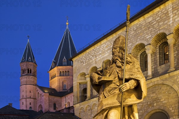 Saint Boniface in front of Gotthard Chapel