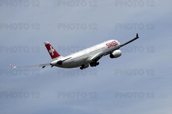 Flugzeug Swiss