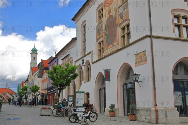 Town hall with Lueftlmalerei