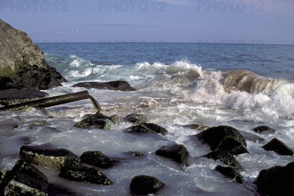 Wastewater discharge into the sea