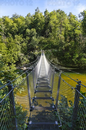 Haengebruecke im Fuerstlichen Park Inzigkofen