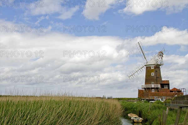Cley Windmill dates from the early 18th Century and is a well-known landmark on the north Norfolk coast. It commands breathtaking views over the salt marshes to Blakeney Point and the sea