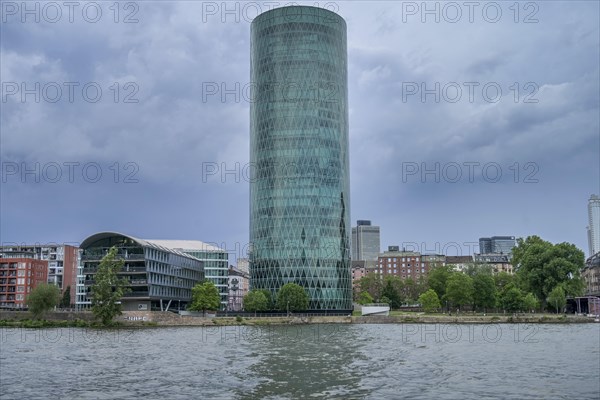 Westhafen Tower