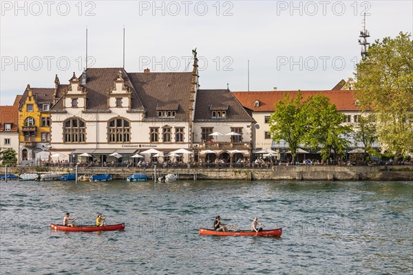 Kanuten auf dem Seerhein vor Constanzer Wirtshaus