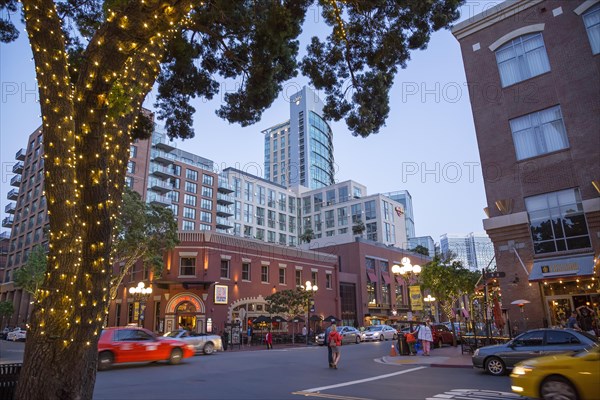 Fifth Avenue in San Diego downtown