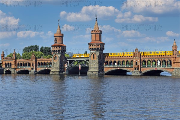 Oberbaum Bridge over the Spree