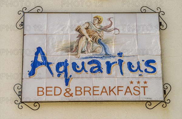 Advertising sign Hotel Aquarius