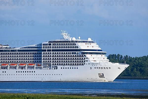 Cruise ship MSC Magnifica on the Elbe near Wedel