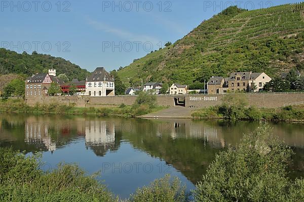 View of Kobern-Gondorf with moated castle Oberburg Schloss von der Leyen