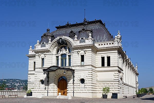 Castle Palace