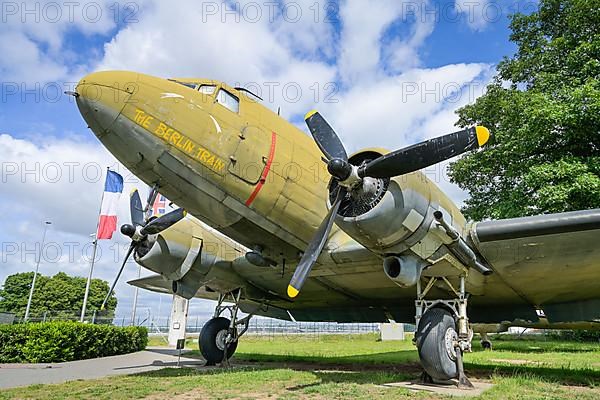 Sultana Bomber Douglas C-47 Dakota