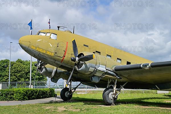 Sultana Bomber Douglas C-47 Dakota